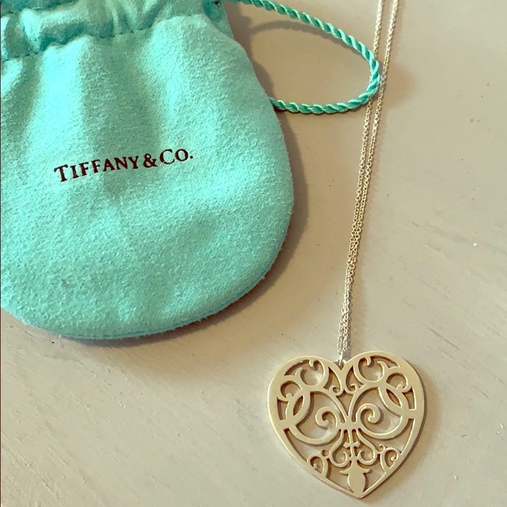 Tiffany’s sterling silver Paloma Picasso necklace